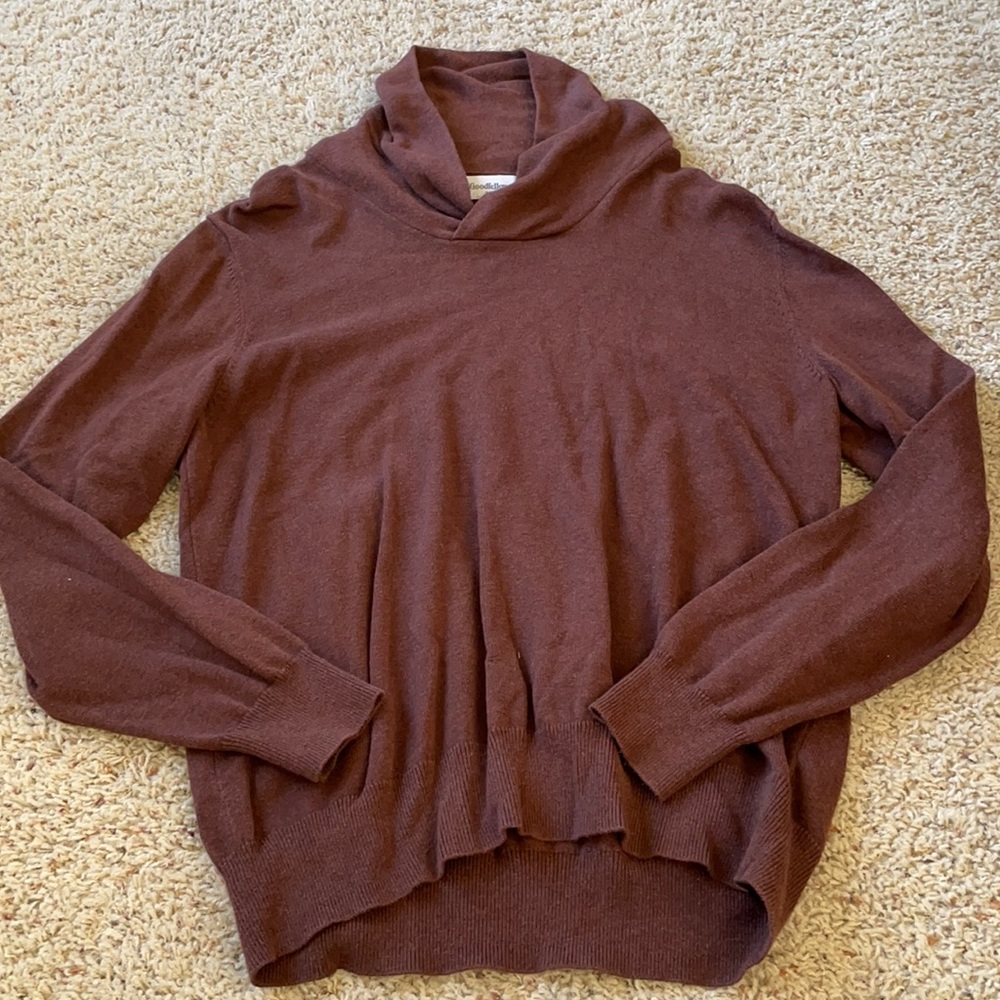 Men’s sweater
